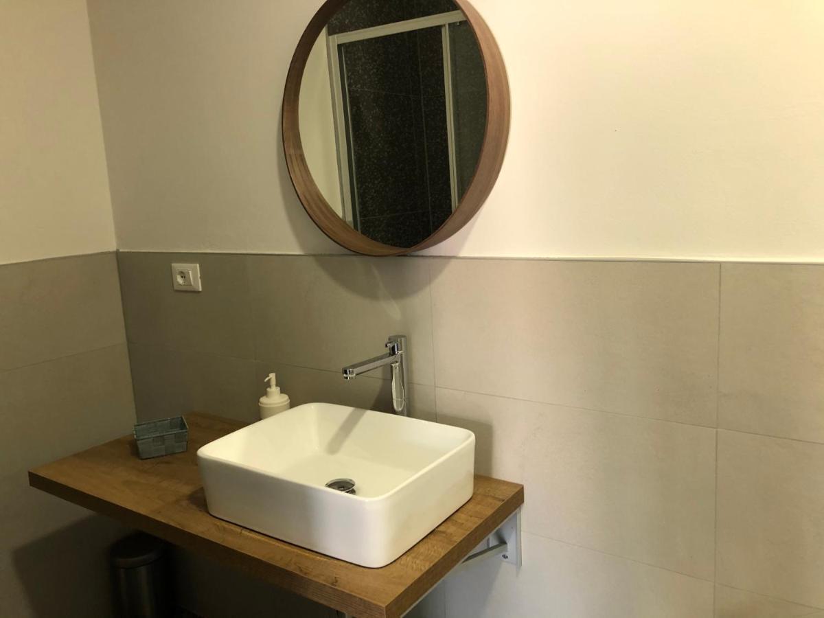 B&B Corte Del Garda Кастелнуово дел Гарда Екстериор снимка